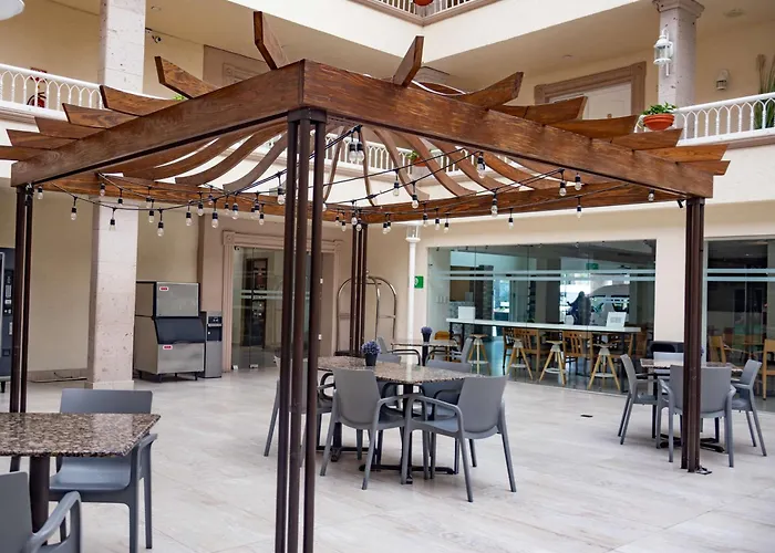 Best Western PLUS Monterrey Colón